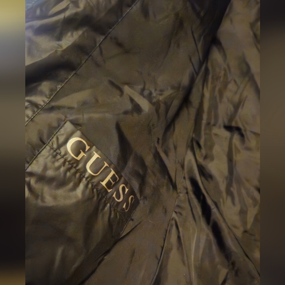 Guess Black Quilted Puffer Jacket with Faux Fur Trim Size Large - Picture 2 of 5